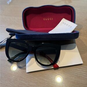 Gucci Black Sunglasses